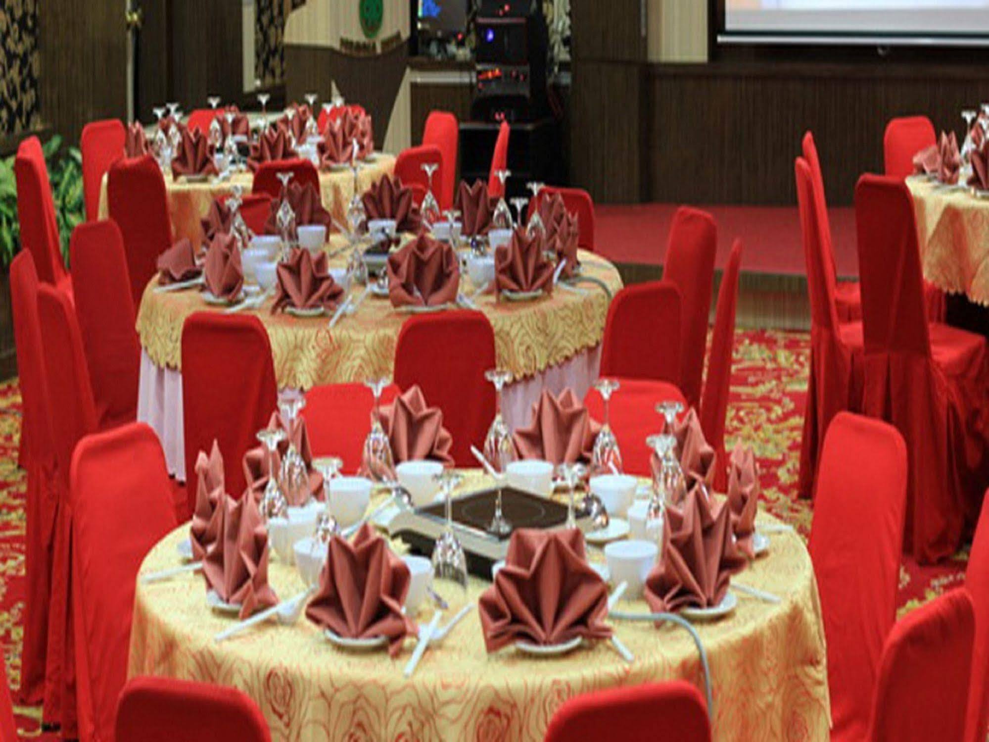 Formosa Hotel Batam Eksteriør billede